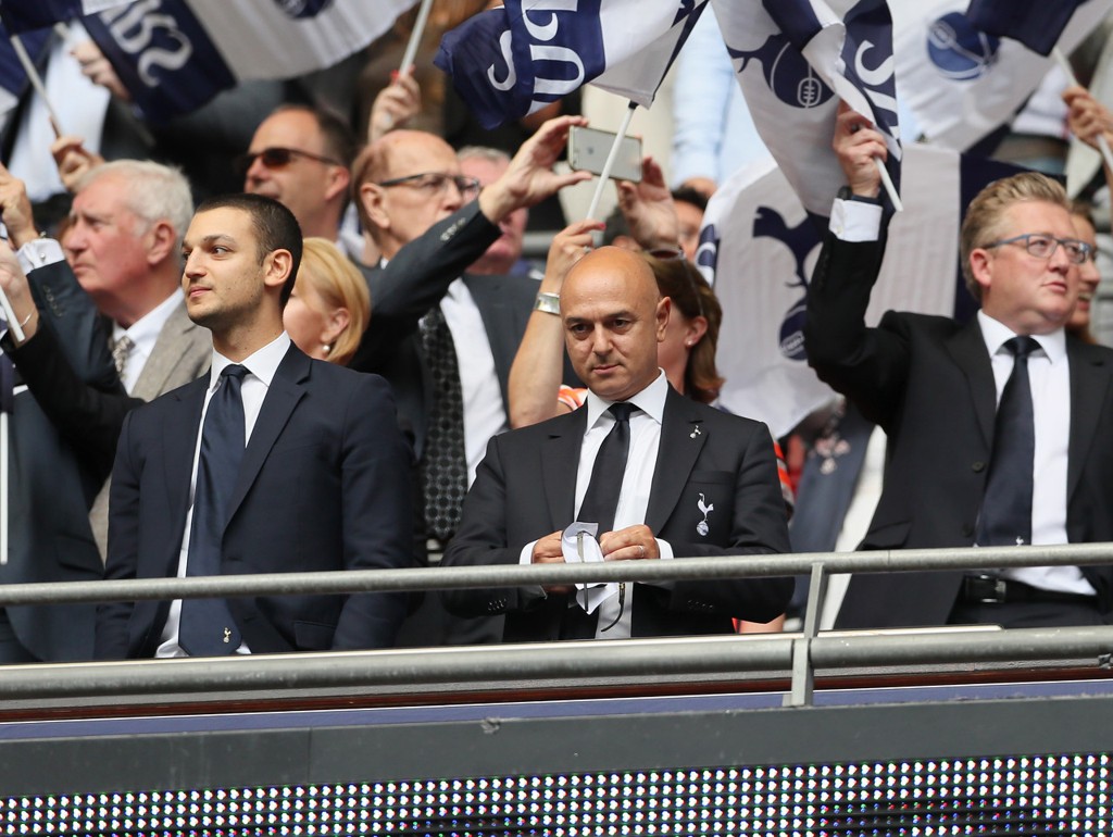 宫斗！BBC曝热刺权利斗争：乔-刘易斯的子女力促列维下课